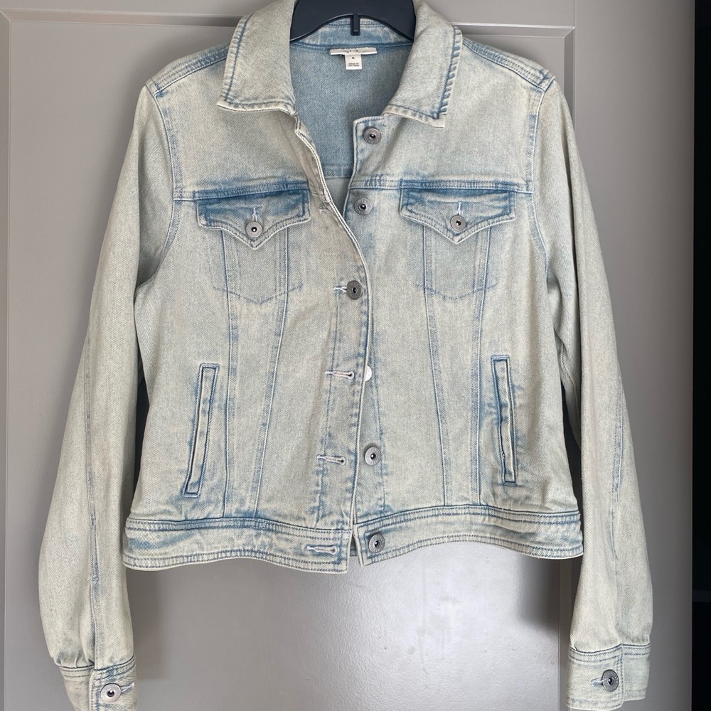 Denim Jacket in Light Blue